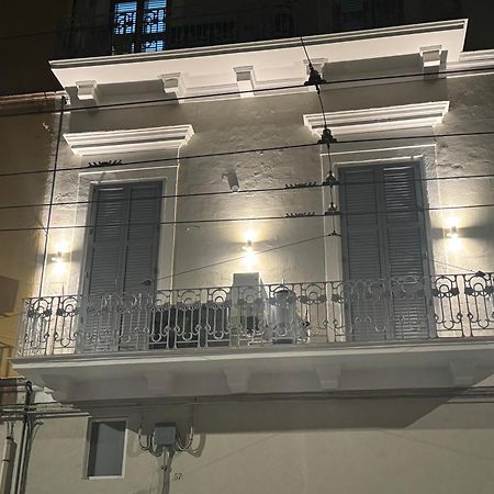 Flary Apartment Bari Bagian luar foto