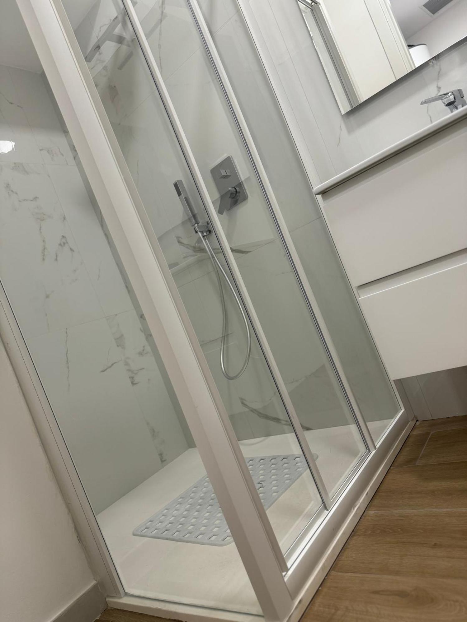 Flary Apartment Bari Bagian luar foto