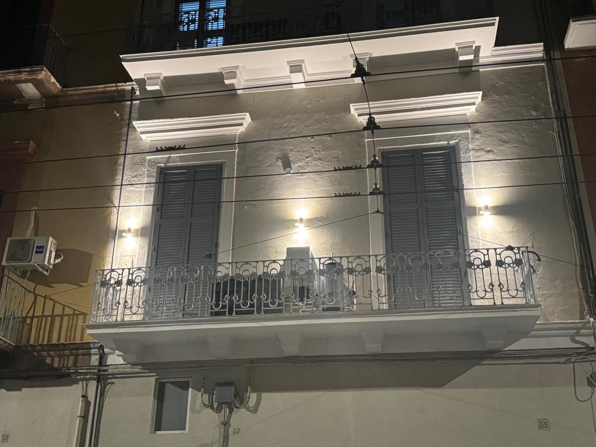 Flary Apartment Bari Bagian luar foto