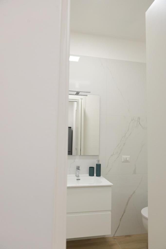 Flary Apartment Bari Bagian luar foto